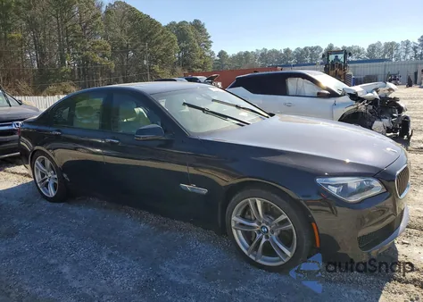 2015 BMW 750 I z USA, uszkodzony, nr VIN WBAYA8C58FD825448